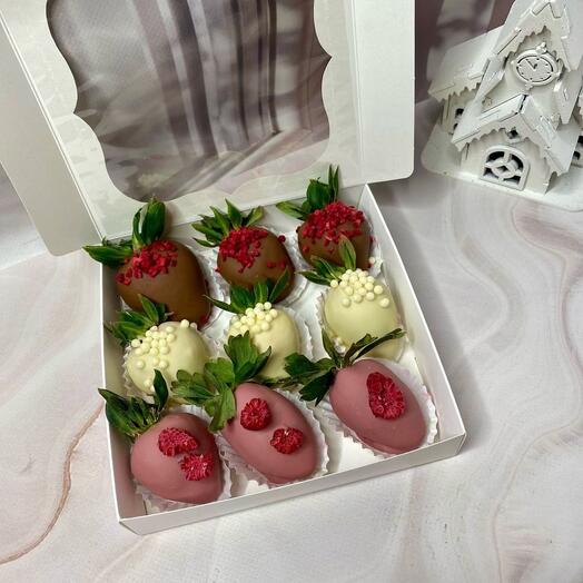 Клубника в шоколаде «Sweet Berry Magic»