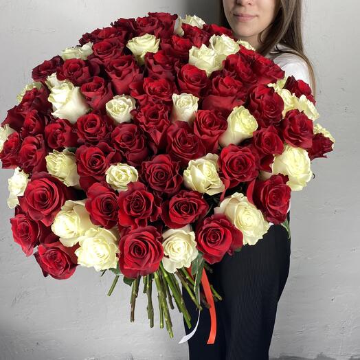101 Роза, букет из 101 розы Эквадор. Букет «Королевское признание» — 101 роза с атласной лентой