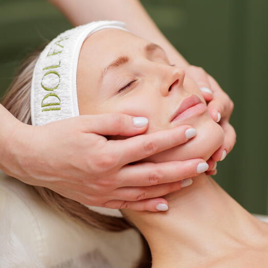 Абонемент на 10 посещений массажа лица