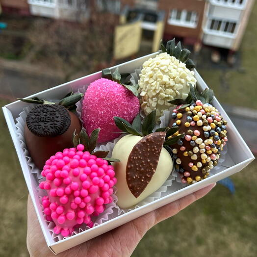 Клубника в шоколаде 6 шт