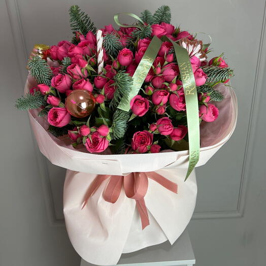 Праздничные кустовые розы