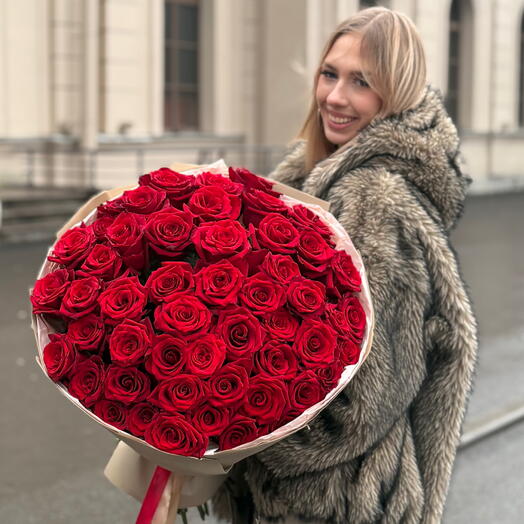 Классический букет из 51 красной розы ️