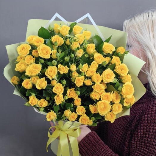 Букет из желтых кустовых роз (арт.3755)