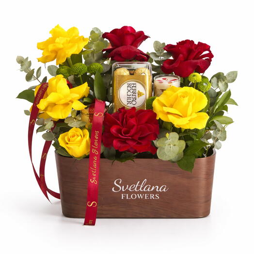 Golden Glow Roses   Chocolate