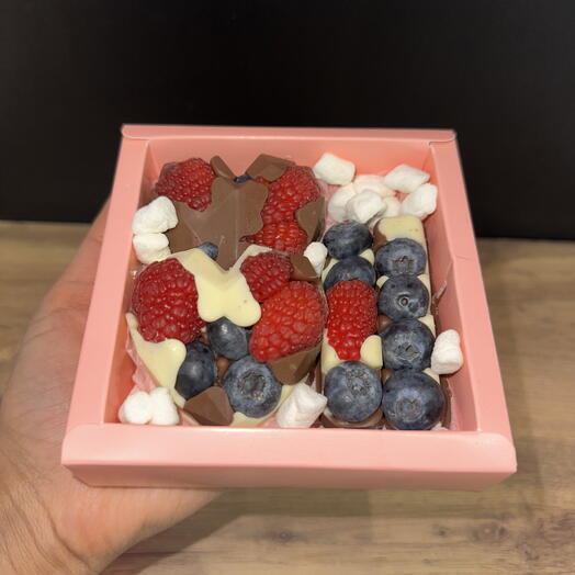 14 февраля Набор ягодных сердечек и батончиков