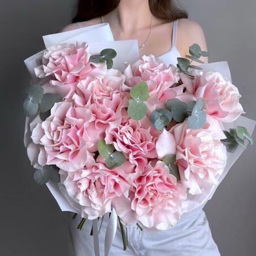 Bouquet of 9 French flowers with eucalyptus