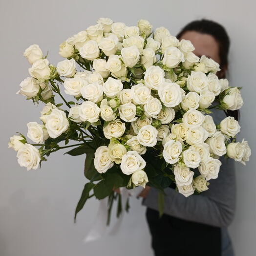 Букет из белых роз 17