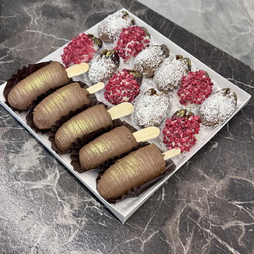 Банан в шоколаде и финики с орехом в бельгийском шоколаде 😍