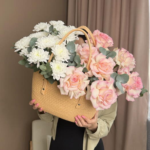 Delicate cachepot bag