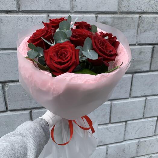 Букет из 7 красных роз 🌹