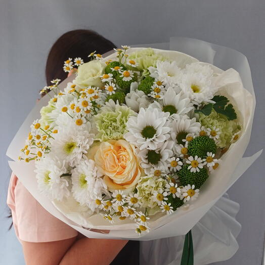 Букет с ромашками