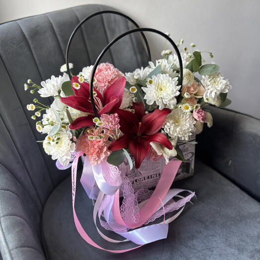 Цветы в сумочке 🌸