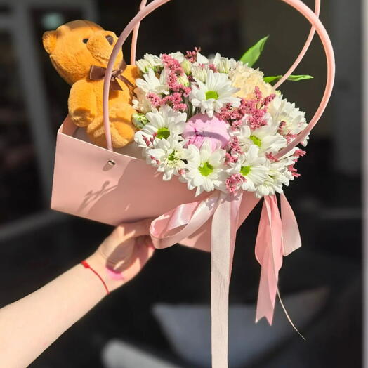 Композиция комплимент в сумочке с плюшевым Мишкой 🌸