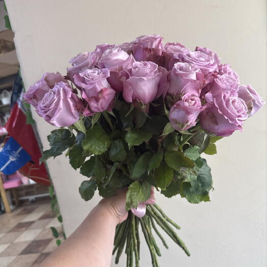 Розы нежно сиреневые