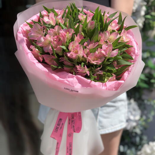 🌸🌸🌸 Букет цветов с розовой Альстромерией