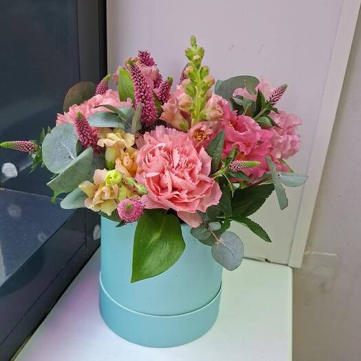 Любимый день💐Коробка с диантусос,антиром, вероникой и эвкалиптом