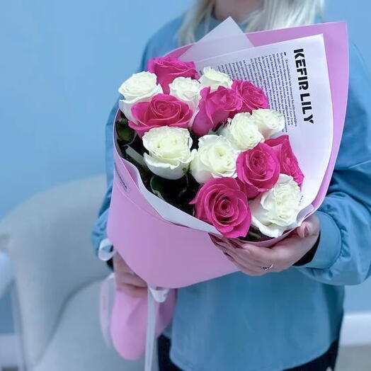 Букет из 15 розовых и белых роз «Сладкая парочка»💗🤍 25691