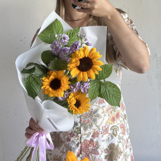 Подсолнухи, маттиола и малина 🌿💜