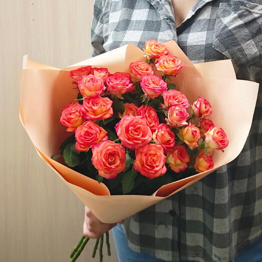 5 кустовых огненных розочек