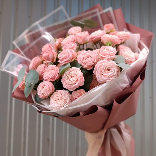 Букет пионовидных роз Мадам Бомбастик с эвкалиптом 💞
