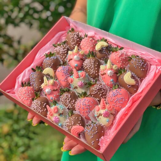 Коробочка с единорогами