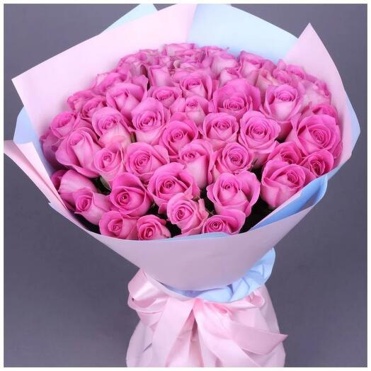 Bouquet of pink roses tenderness