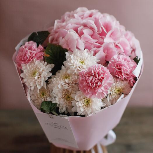 Ramo con Hortensia y crisantemo