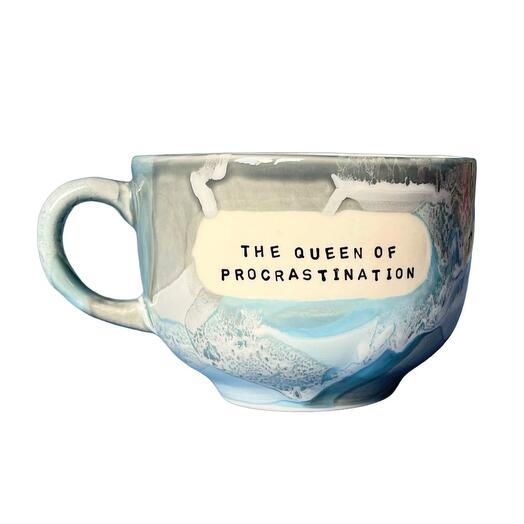 Кружка «The Queen of procrastination»