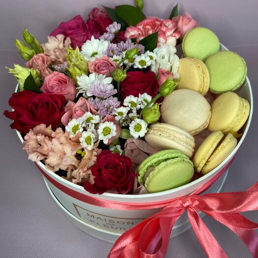 Коробка с макарунами