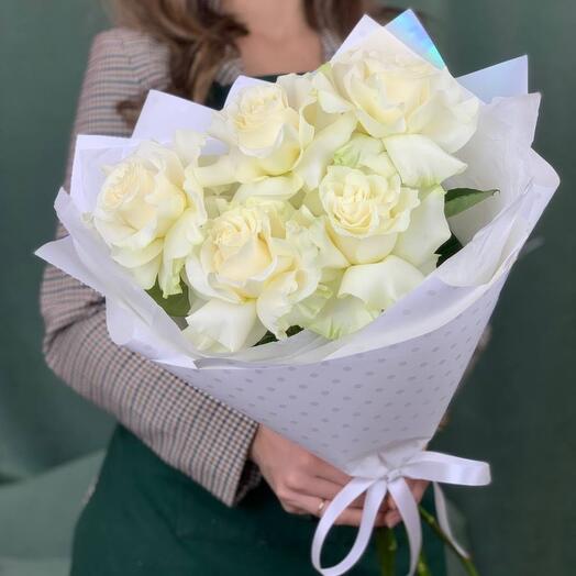 121_monobucket of Mondial roses