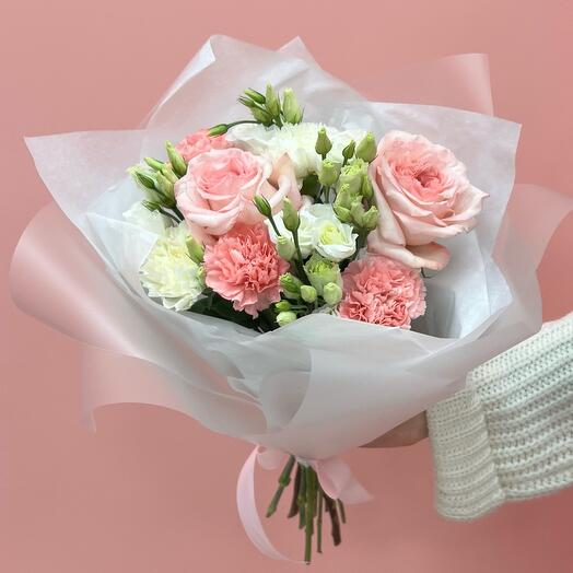 Букет с ароматной розой, диантусами и эустомой (14)