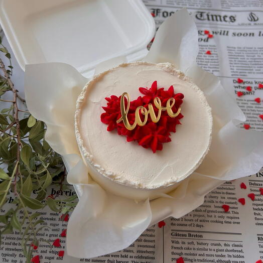 Бенто торт «Love» с сердцем