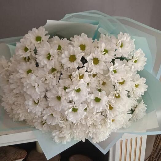 Букет из кустовых хризантем " Ромашки"