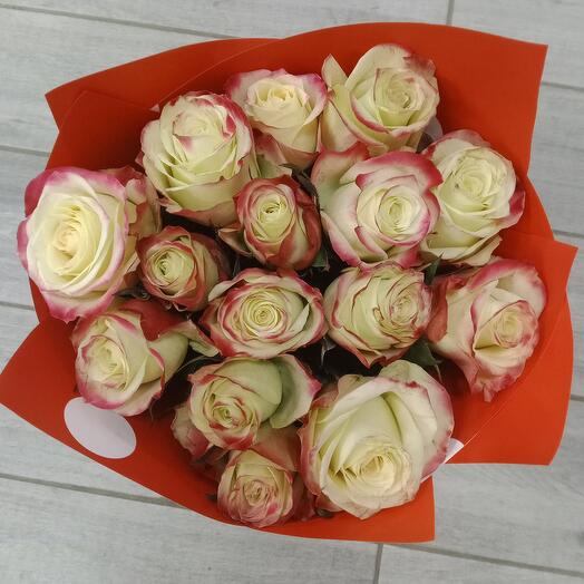 "SWEETNESS" 15 роз
