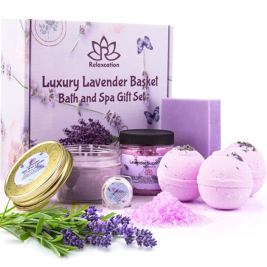Lavender Spa Gift Set for Women, Soy Wax Candle, Natural Oil Bath Salt, 3 Bath Bombs, Soap Bar, Body Sugar Scrub