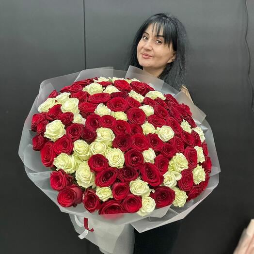 101 РОЗА белый с красным