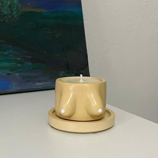 Свеча с ароматом «медовая роза» ·K16·