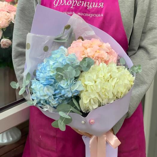 Гортензии с эвкалиптом