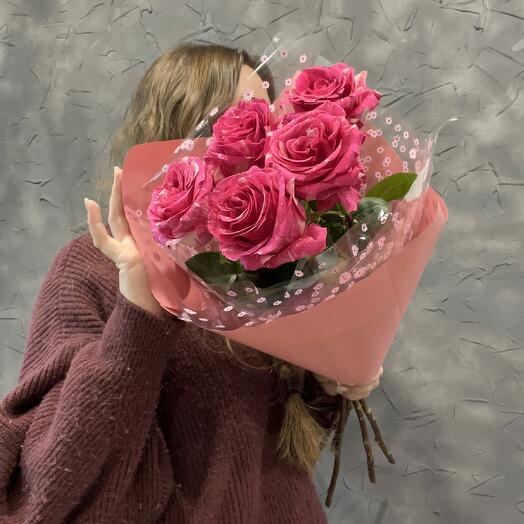 Розовые розы 5 шт