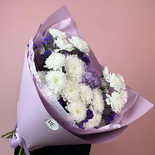 Сборный букет из хризантемы и гортензии