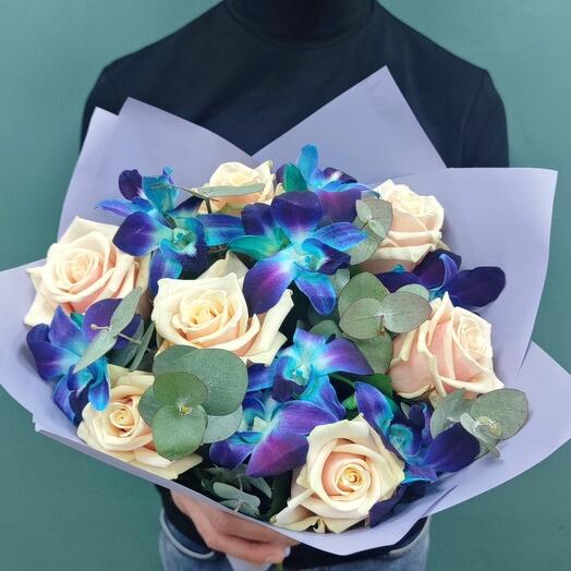 Rosa delicada con orquídea Dendrobium 💙