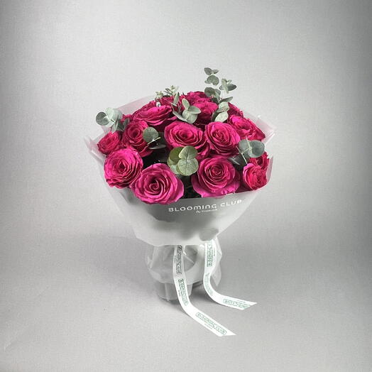 17 Dark Pink Roses