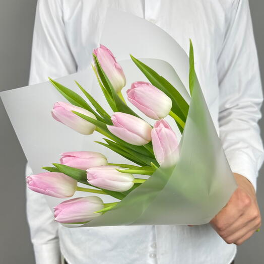 9 тюльпанов