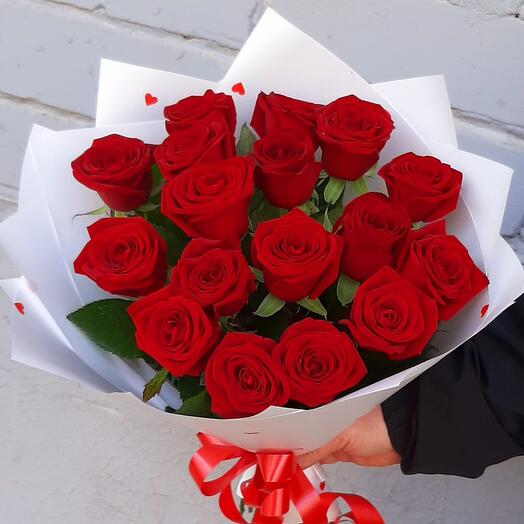17 красных роз RED NAOMI ♥