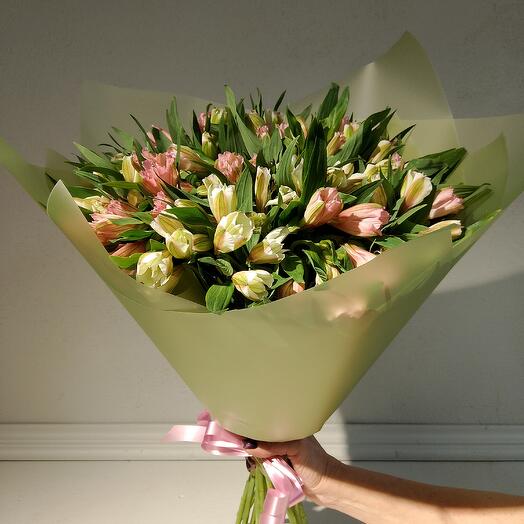 Stylish bouquet of Alstroemeria (Bouquet M020)