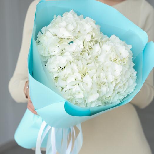 Букет из белых гортензий (3шт)