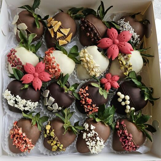 Strawberries in chocolate,  16 pcs