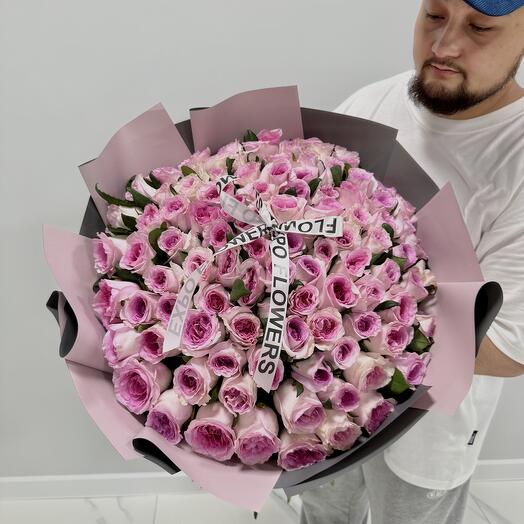 Букет из 101 розовой розы
