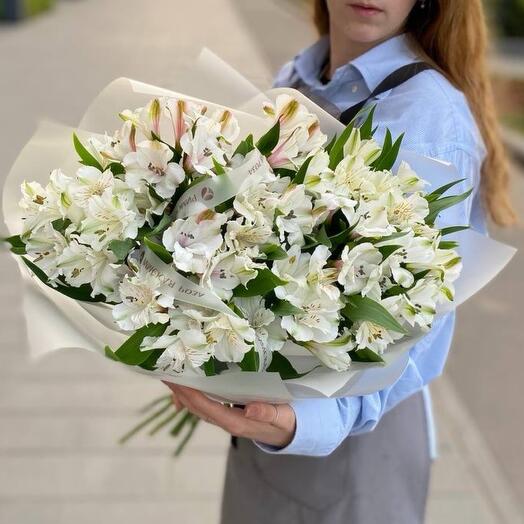 Букет из альстромерий упаковке