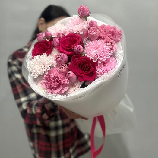 Сборный Букет с розовыми розами 💖💕